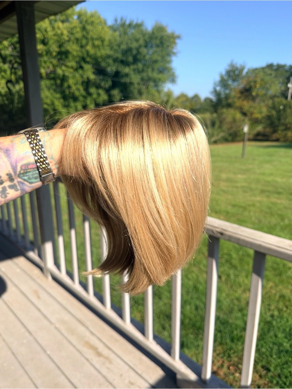 Ellen Willie Fresh Rooted Champagne Wig